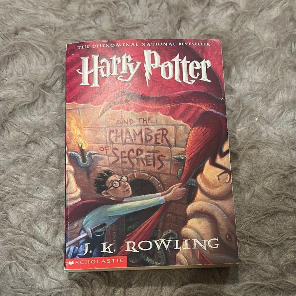 Harry Potter‎ And The Chamber Of Secrets Vintage Scholastic Book